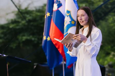 Župan Matej Slapar ob dnevu državnosti »Ko narod stoji odločno, z vero v svoje vrednote in pravice, postane nepremagljiv.«  (81)
